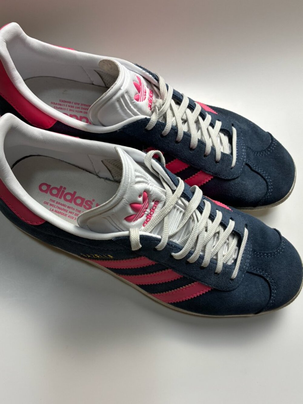 Adidas Gazelle Ink Lucid Pink women size 9, Navy and pink